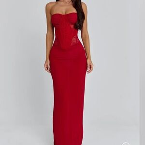 NWT**Chic Strapless Red Evening Gown